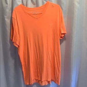 American Eagle t shirt